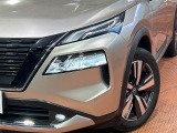 【シーケンシャルターンランプ付きLEDヘッドライト】人気の『流れるウィンカー』付きのLEDヘッドライトを装備♪高級感はもちろん、点灯時は存在感たっぷりで他車からも認識されやすく安心です。