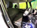 運転席シート廻りは使用感も少なく、良好な状態となっています。丁寧に使われていたことがよくわかりますね。