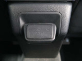 後席用にもUSB電源を備えています!!