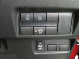 パワースライドドアは、運転席からボタンひとつで開閉できます♪