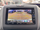 バックカメラのお写真です。駐車が苦手な方でも楽に駐車が行えますね♪