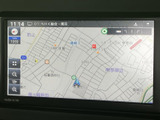 道路や周辺施設を画面上で確認でき、現在地の把握や目的地までの道順確認に役立つナビゲーション。表示を見ながら行き先を検討でき、慣れない場所へのお出かけも安心して計画できます。