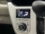 オートエアコンで細かい温度調節ができます。車内をいつでも快適空間にしてくれます。