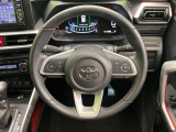 【純正革巻きステアリング】上質な革を使用することで、手にしっかり馴染みとても運転しやすいハンドルです♪