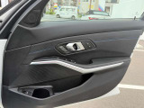 BMW正規ディーラー BMW Premium Selection調布の認定中古車です。厳しい基準をクリアした高品質車両のみ販売。BMW認定中古車保証付き(最長4年・距離無制限)、全国納車対応可能です。