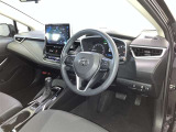 見通しのよいすっきりとした視界で、誰でも運転しやすいです。運転のしやすさは疲れにくさにも繋がりますよ♪
