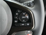 ◆アダプティブクルーズコントロール◆予め設定した車速内でクルマが自動的に加減速。前走車との適切な車間距離を維持しながら追従走行します。【LKAS】車線維持支援システムでステアリング操作を支援。