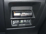 【ETC車載器】ビルドイン型で見た目もすっきりです!運転席の足元にございます。料金所での手間を解消します。通行券を取る際幅寄せに気を使う必要もありません。