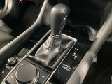 全てのトランスミッションのメリットを兼ね備えた理想的なAT、それがSKYACTIV-DRIVE(スカイアクティブドライブ)。「滑らかな変速」「ダイレクト感のあるシフトフィール」そして「低燃費」が特長!
