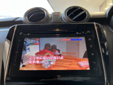 停車中にテレビ番組を視聴でき、待ち時間なども車内で過ごしやすくなります。画面に映像と字幕が表示されるため、番組の内容を確認しやすいのも便利です。