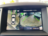 【パノラミックビューモニター】専用のカメラにより、上から見下ろしたような視点で360度クルマの周囲を確認することができます☆死角部分も確認しやすく、狭い場所での切り返しや駐車もスムーズに行えます。