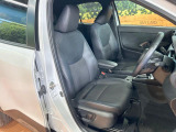 運転席シート廻りは使用感も少なく、良好な状態となっています。丁寧に使われていたことがよくわかりますね。