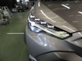 Bi-Beam LEDランプ+LEDシーケンシャルターンランプ+LEDクリアランスランプが付いています。