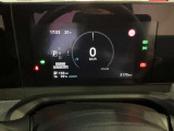 常に目線にメーターがある事で安全です