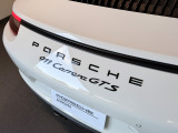 お車でお越しの方は、新御堂筋に面しておりアクセスが便利です。新名神「箕面とどろみIC」や名神「吹田IC」など、各方面の主要道路からスムーズにご来店いただける、お車でもアクセスしやすい好立地です。