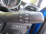 AUTOの位置にセットしておくと、暗くなったら自動でライトの点灯をサポートしてくれます!高速道路でのトンネル通過時など便利です!