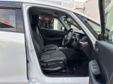 フロントシート、運転席