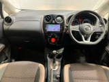 運転席からの視界が左右に広く隅々まではっきりと見渡せます。車の前端も把握しやすく安心して運転できます!