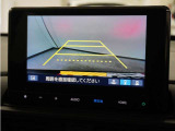 バックカメラ搭載です!車庫入れが苦手な人はもちろん、車両感覚に自信がある人にもお勧めです!見えない箇所が見えるようになるので、低い障害物や隠れてしまっている子供の存在等にも気付く事が出来ます。