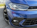 LEDマトリックスヘッドライト「IQ.LIGHT」。対向車や先行車を検知し、LEDを個別制御。まぶしさを抑えながら、夜間の視界をしっかり確保します。