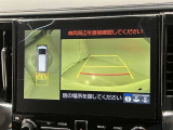 車庫入れや後方操作をサポート!苦手な駐車も安心のバックモニター付きです♪ガイド線も表示されますので、どこまで下がれば良いか目安にもなります☆