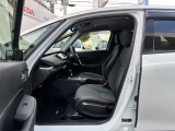 フロントシート、助手席