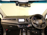 【ルームクリーニング】せっかく乗るならピカピカの車がいいですよね!当店は、他社では省きがちな細部に至るまで、徹底した清掃を行っております。