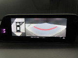 360&deg;モニターが標準装備されておりますので、細い道や狭い駐車場でもラクラク♪ 視認性もバッチリです。