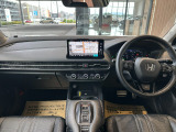 当社の中古車は、フロアマット付きで販売しておりません。予めご了承下さい。中古車という特性上匂いや見栄えなどの状態が左右される為です。純正マット、車種専用社外品マットをご購入いただけます。