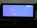 ディスプレイオーディオを装備。スマホとクルマをつなぐことで、これまでのナビに加えて、色々なサービスが楽しめます。