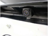 バックカメラが付いているので後方確認が非常にしやすいです。今や運転初心者も熟練者も必須装備!ついていて損はないですね♪