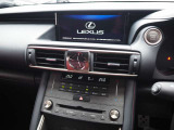 ☆メーカーSDナビ!DVDや地デジの視聴も可能♪バックモニター装備で車庫入れなども安心です♪