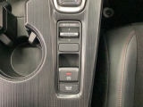【電子制御パーキング+ブレーキホールド】便利なスイッチ式のサイドブレーキ!停車中にブレーキペダルを踏み続けなくても自動的にブレーキを保持する機能も搭載♪