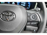 【前車追従型オートクルーズ】設定した速度内で、前方車両との距離を保ちながら加減速をしてくれます。高速道路での長距離移動が楽になりますよ♪