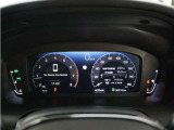 視認性に優れた10.2インチデジタルグラフィックメーター搭載