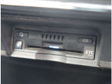 自社工場を3拠点完備しております。重整備やカスタムを始め、ご購入後のお車のメンテナンスも弊社にお任せください。