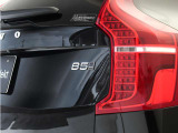 【B5 AWD】制動時に放出されるエネルギーを電気に変換して回収する優れた燃費効率とレスポンスに磨きをかけた48Vハイブリッド。