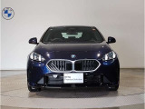 【キドニーグリル】BMWは約90年もの間、ほぼ全ての車両にひと目でBMWだと分かるこの特徴的なフロントグリルが備えられ、デザイン・アイコンとして親しまれてきました。