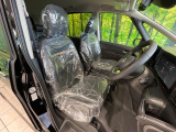 もちろん車内はキレイです♪よりクリーンな状態をキープしたいお客様には『ナノゾーンコート』がおすすめ!新型コロナウイルス対策や、除菌・消臭に効果を発揮し多くの方にご好評いただいております。