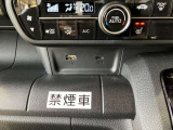 急速充電対応のUSB充電ポートも搭載しております。スマートフォンなどの充電に便利です。