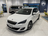 2016年モデル!1.2Lターボエンジン(AT)純正ナビ、地デジ、ETC、低走行、禁煙車!全国へのご納車も可能です!
