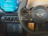 ミニ独特のゴーカートフィーリングと呼ばれる軽快なハンドリングはAT車、MT車のどちらでも楽しめます。