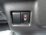 運転席のみにシートヒーターを装備しています。