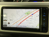 地図上で周辺の道路や施設を確認でき、目的地までのルートを把握する際に役立ちます。現在地を見ながら行き先を探せるため、初めての場所へのお出かけにも便利です。