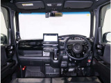 軽とは思えない広い空間の運転席まわり