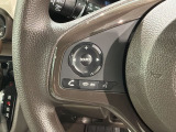 ステアリングにオーディオ操作スイッチが付いています。オーディオ画面に直接タッチしなくても操作が出来ますので、運転に集中できます。