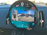 Bluetooth接続ができます。音楽を聴いたり、通話することも可能です!ディスプレイ画面はナビゲーション以外にも多くの機能が付いております♪