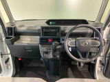 納車前にはプロのメカニックが点検、整備を行いますので安心してお乗り頂けます!!