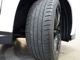 タイヤサイズは235/50R20となっております☆