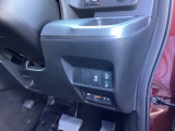 運転席から操作しやすい各種スイッチ